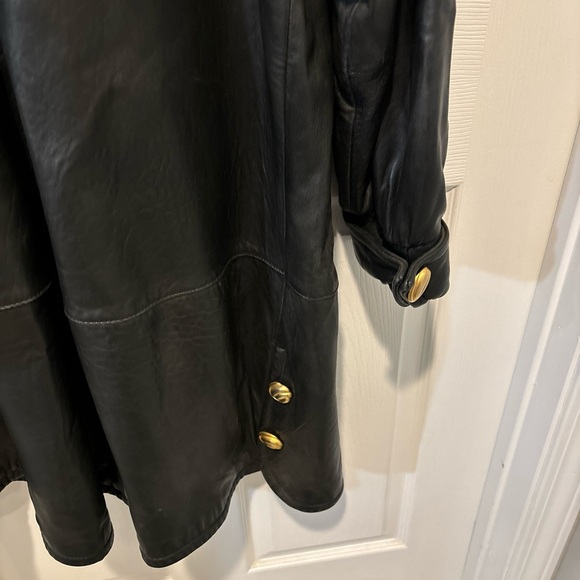 Yudofsky Furriers Leather Coat - Picture 7 of 12